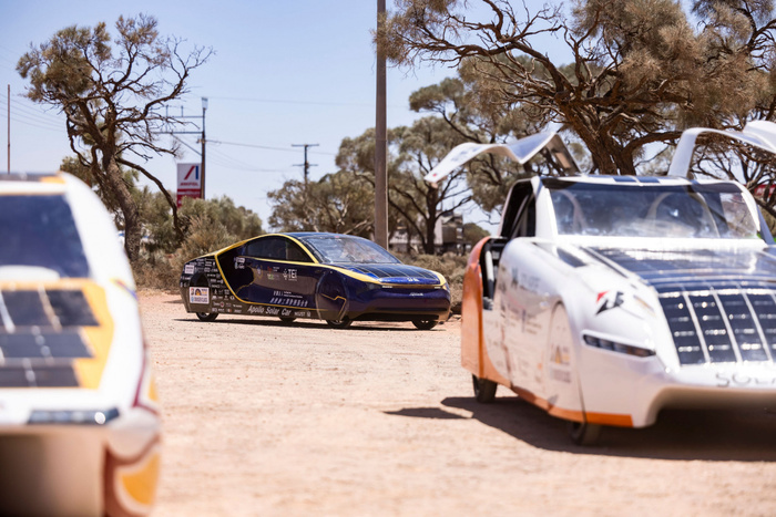 阿波羅太陽能車隊長征縱越澳洲共2,950公里的艱難長征_普利司通提供